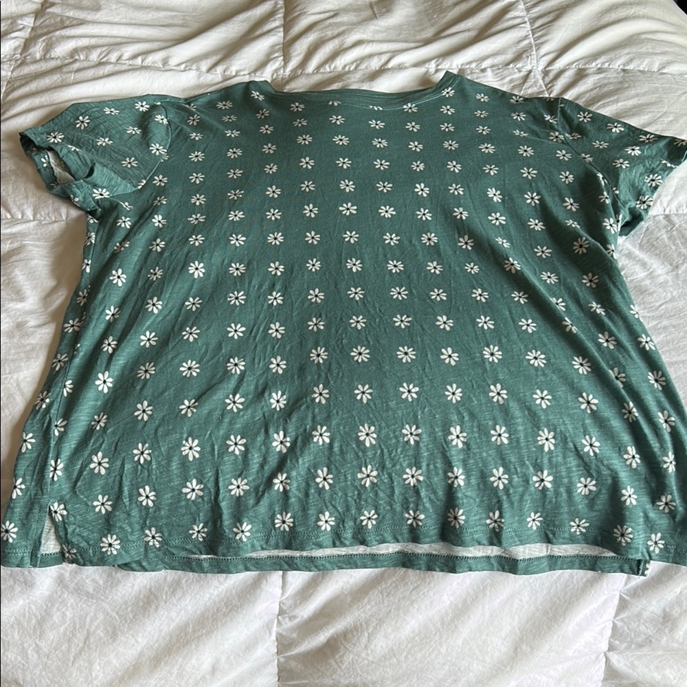 Maurices Green Boxy Short Sleeve T-Shirt